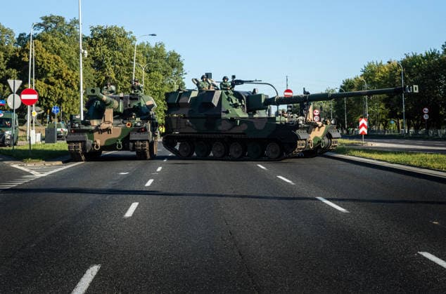 August 9, 2026, Warsaw, Mazovia, Poland: Polish-designed Howitzer Krabs are seen on the parade route. Early in the morning of 9th August, Poland s armed forces, and those of allies stationed in the country, take part in a rehearsal in preparation for a parade on National Armed Forces Day on the 15th August. Soldiers muster as the sun rises over the Vistula River and march past grandstands prepared for dignitaries. The soldiers were followed by mechanised divisions travelling in tanks and a variety of armoured vehicles. Afterwards, Secretary of State in the Ministry of Defence, Pawel Bejda addresses a post-rehearsal press conference, where he is accompanied by the Chief of the General Staff of the Polish Armed Forces, General Wieslaw Kuk - ZUMAs197 20260809_aaa_s197_100 Copyright: xNeilxMiltonx