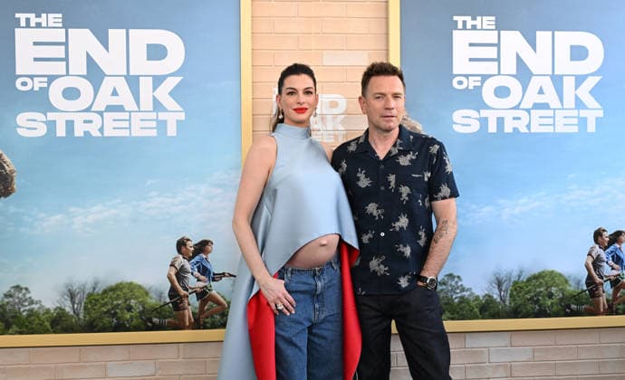 ˜The End of Oak Street™ World Premiere Anne Hathaway and Ewan McGregor arriving to The End of Oak Street world premiere held at the Steven J. Ross Theater on August 8, 2026 in Burbank, CA. Burbank Steven J. Ross Theater California USA Copyright: xLISAxOConnorx xAFF-USA.comx