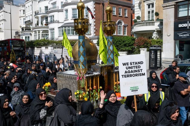 August 9, 2026, London, England, United Kingdom: Shia Muslims take part in the annual Arbaeen procession in Marble Arch in London, Britain, on August 9, 2026. Arbaeen marks the 40th day after the martyrdom of Imam Hussein, the grandson of the Prophet Muhammad. London United Kingdom  - ZUMAk172 20260809_zip_k172_040 Copyright: xThomasxKrychx