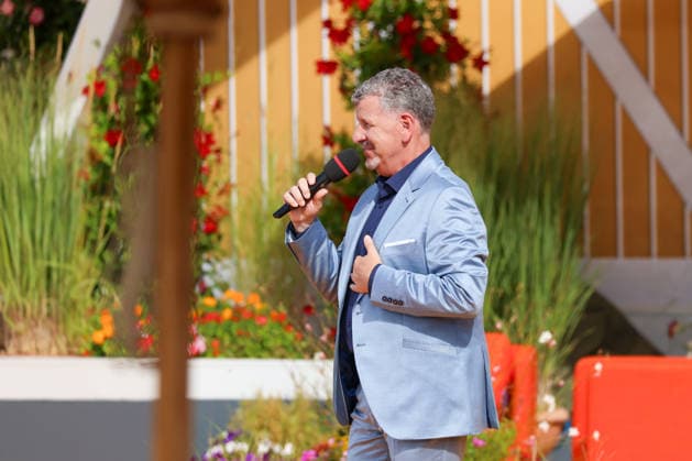 Rust, Germany, August 9, 2026 Every Sunday at Europa-Park Rust, August 9, 2026 Pictured: Semino Rossi on stage at Europa-Park Rust, Baden-Württemberg Copyright: xFotostandx xHettichx