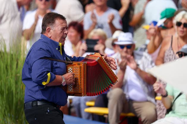 Rust, Germany, August 9, 2026 Every Sunday at Europa-Park Rust, August 9, 2026 Pictured: Oesch s, third from the left on stage at Europa-Park Rust, Baden-Württemberg Copyright: xFotostandx xHettichx