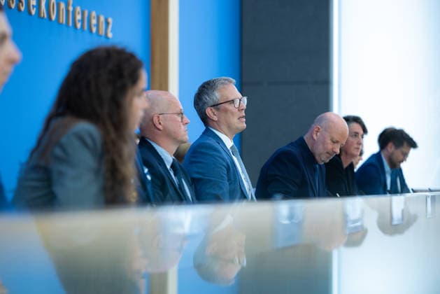 German Government Press Conference, Berlin, August 10, 2026: Sebastian Hille, Deputy Spokesperson for the Federal Government, addresses the press in the Federal Press Conference Hall