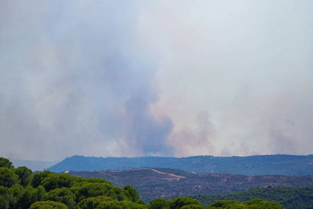 The Seville municipality of El Madrono has been evacuated due to the spread of the wildfire in Niebla, Huelva. The wildfire in Niebla, Huelva, threatens the Seville town of El Madrono. August 10, 2028, in El Madrono, Seville, Andalusia, Spain An evacuation order has been issued for the Seville municipality of El Madrono and its four hamlets due to the spread of the wildfire that broke out in Niebla, Huelva. The Forward Command Post has estimated that 286 people have been affected across the municipality and its four hamlets. AUGUST 10, 2026 Francisco J El Madrono, Seville, Andalusia, El Madrono, Seville, Andalusia, Spain  Copyright: xFranciscoxJ.xOlmox 7708740