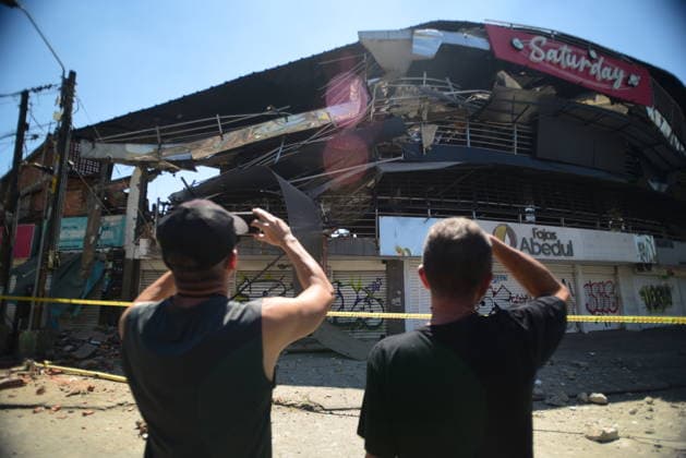 111 killed, 87 injured as magnitude 7.4 earthquake strikes Colombia CALI, COLOMBIA - AUGUST 10: Residents inspect damaged buildings after a magnitude 7.4 earthquake struck Colombia, killing at least 111 people and injuring 87 others, in Cali, Colombia, on August 10, 2026. According to authorities, around 1,500 properties have been affected across the country, while emergency crews continue search-and-rescue and damage-assessment operations. Edwin Rodriguez Pipicano Anadolu Cali Colombia. Editorial use only. Please get in touch for any other usage. Copyright: x2026xAnadoluxEdwinxRodriguezxPipicanox