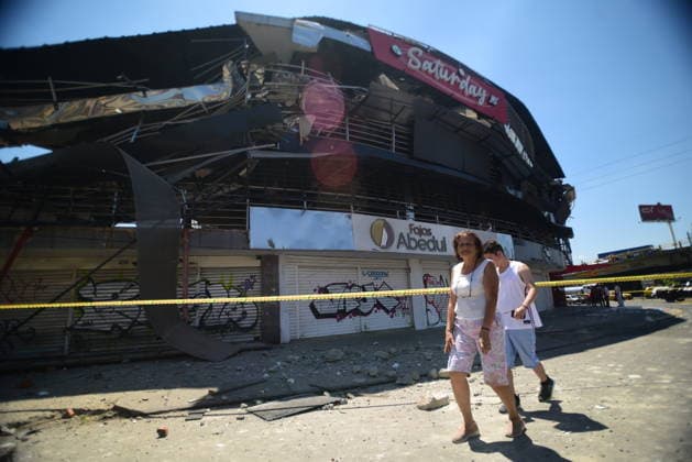 111 killed, 87 injured as magnitude 7.4 earthquake strikes Colombia CALI, COLOMBIA - AUGUST 10: Residents inspect damaged buildings after a magnitude 7.4 earthquake struck Colombia, killing at least 111 people and injuring 87 others, in Cali, Colombia, on August 10, 2026. According to authorities, around 1,500 properties have been affected across the country, while emergency crews continue search-and-rescue and damage-assessment operations. Edwin Rodriguez Pipicano Anadolu Cali Colombia. Editorial use only. Please get in touch for any other usage. Copyright: x2026xAnadoluxEdwinxRodriguezxPipicanox