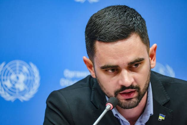 News Bilder des Tages #2 August 10, 2026, New York, New York, United States: KHUAN LEYVA GARSIYA, a former Ukrainian prisoner of war and defender of Mariupolâ€⠢s Azovstal steelworks, speaks to reporters during a press briefing following his testimony at a UN Security Council Arria-formula meeting at UNHQ. GARSIYA, who spent more than three years in Russian captivity, described severe detention conditions, including torture, beatings and psychological abuse. He also said that his Cuban heritage subjected him to additional discrimination and abuse during his captivity because of Cubaâ€⠢s political alignment with Russia. New York United States - ZUMAo116 20260810_znp_o116_007 Copyright: xBiancaxOterox