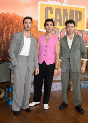 BURBANK, USA, August 10, 2026: Kevin Jonas, Joe Jonas, and Nick Jonas at the world premiere of Disney s *Camp Rock 3* at the Walt Disney Studio Lot. Photo by Paul Smith, Featureflash 458817, August 10, 2026, Burbank, CA Copyright: xPaulxSmithx xFeaturesxFlashx xStarfacex STAR_458817_003