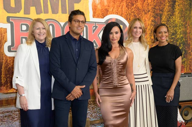 BURBANK, USA, August 10, 2026—Debra O Connell, Asad Ayaz, Demi Lovato, Dana Walden and Ayo Davis at the world premiere of Disney’s *Camp Rock 3* at the Walt Disney Studio Lot. Photo by Paul Smith, Featureflash 458817, August 10, 2026, Burbank, CA Copyright: xPaulxSmithx xFeaturesxFlashx xStarfacex STAR_458817_048