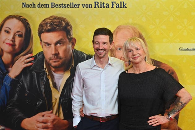 Oliver BERBEN, Rita FALK, writer; World premiere of *STECKERLFISCHFIASKO* on August 10, 20226, at the Mathaeser Kino in Munich; Red Carpet