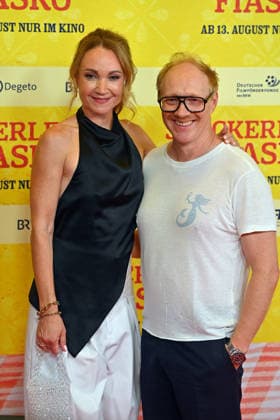 Lisa Maria POTTHOFF, actress; Simon SCHWARZ, actor; World premiere of *STECKERLFISCHFIASKO* on August 10, 20226, at the Mathaeser Kino in Munich; Red Carpet