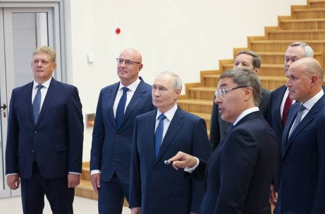 Russia Putin Siberian Federal District 9220441 11.08.2026 Russian President Vladimir Putin, accompanied by Presidential Envoy to the Siberian Federal District Anatoly Seryshev, Deputy Prime Minister Dmitry Chernyshenko, and Science and Higher Education Minister Valery Falkov, visits a recreation facility at the Specialized Educational and Scientific Centre of Novosibirsk State University (NSU) in Novosibirsk, Russia. Konstantin Zavrazhin Sputnik Novosibirsk Region Russia  Copyright: xKonstantinxZavrazhinx