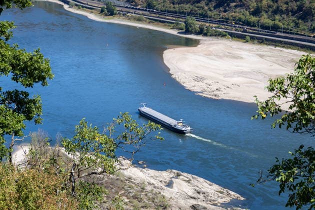 Blick vom Aussichtspunkt Sieben-Jungfrauen-Blick bei Oberwesel auf den Rhein