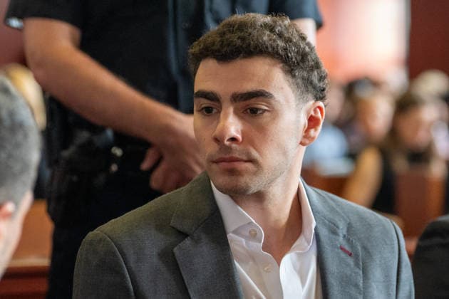 Luigi Mangione, accused of killing Brian Thompson, the CEO of UnitedHealthcare, attends a pre-trial appearance at Manhattan Criminal Court, in New York City, on Tuesday, August 11, 2026. Pool  NYX20260811202 DAVIDxDEExDELGADO