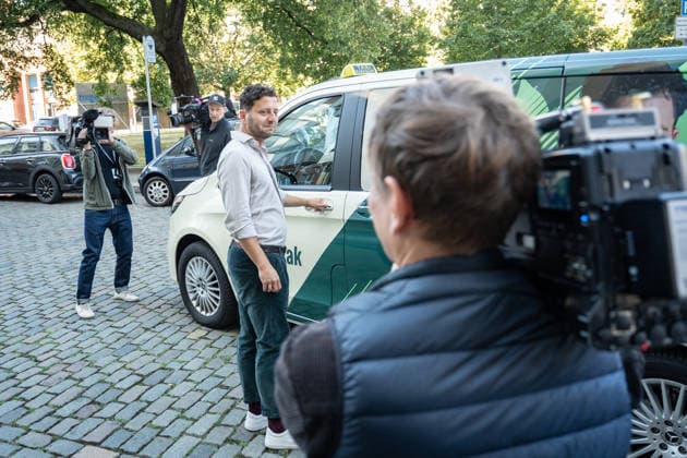 Felix Banaszak, Federal Chair of BÜNDNIS 90 THE GREENS, kicks off his 2026 summer tour under the slogan Taxi Banaszak. Felix Banaszak’s Taxi Banaszak summer tour begins in Berlin, Berlin, Berlin, Germany, at the party headquarters.