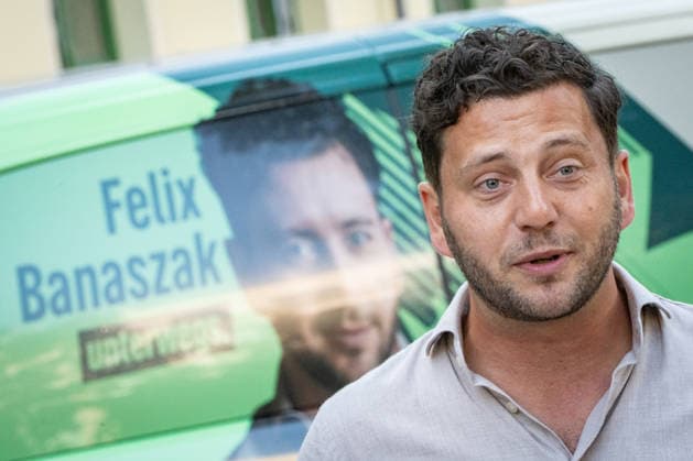 Felix Banaszak, Federal Chair of BÜNDNIS 90 THE GREENS, kicks off his 2026 summer tour under the slogan Taxi Banaszak. Felix Banaszak’s Taxi Banaszak summer tour begins in Berlin, Berlin, Berlin, Germany, at the party headquarters.