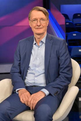Karl Lauterbach on the ARD talk show *maischberger* at the studio in Berlin-Adlershof, Berlin, August 11, 2026 Foto:xM.xBehrensx xFuturexImagex maischberger1108_6831