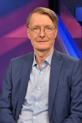 Karl Lauterbach on the ARD talk show *maischberger* at the studio in Berlin-Adlershof, Berlin, August 11, 2026 Foto:xM.xBehrensx xFuturexImagex maischberger1108_6832