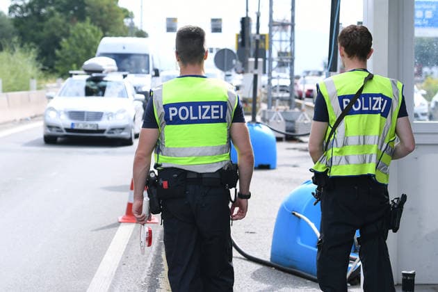 Border checks at the German-Austrian border on August 11, 2026, at the Walserberg border crossing; border checks conducted by the Bavarian Riot Police and the Federal Police on August 11, 2026, at the German-Austrian border at the Walserberg border crossing xRx
