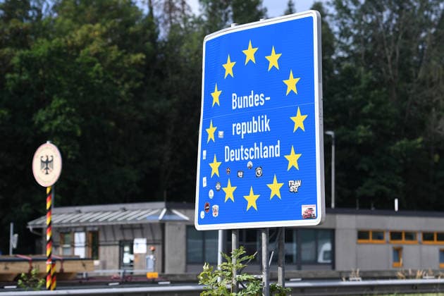 Border checks at the German-Austrian border on August 11, 2026, at the Walserberg border crossing; border checks conducted by the Bavarian Riot Police and the Federal Police on August 11, 2026, at the German-Austrian border at the Walserberg border crossing xRx