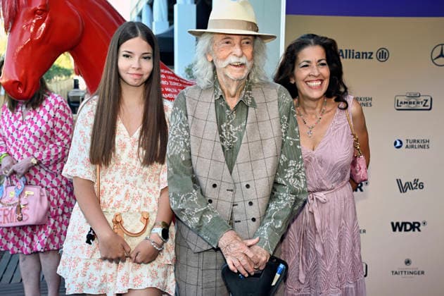Jean Pütz with his wife, Pina Coluccia, and daughter, Julie Josephine Pütz, at the Media Night for the 2026 FEI World Championships Aachen in the Champions Circle at the Aachen Equestrian Stadium, August 11, 2026 Foto:xC.xAdolph xFuturexImagex fei_6993