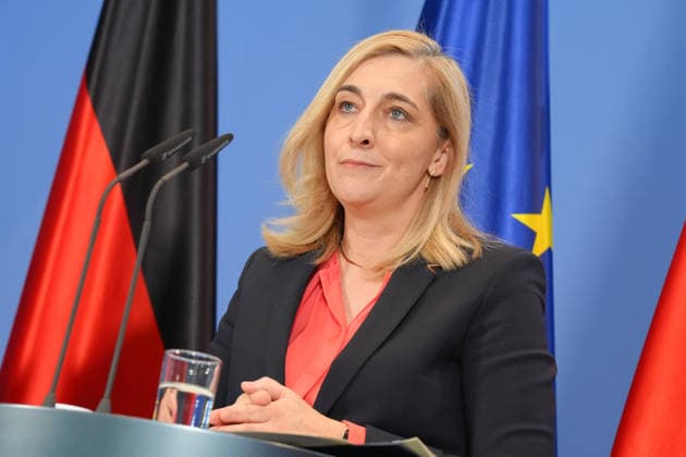 Press Conference with Federal Minister Warken and Interior Minister Dobrindt on the Reform of Intelligence Service Law Berlin, Berlin, Germany