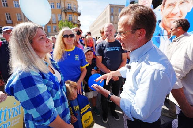 UPPSALA, SWEDEN 20260812 Moderate Party leader and Prime Minister Ulf Kristersson (M) continues his bus tour with a campaign stop in Uppsala UPPSALA SWEDEN x10658x  Copyright: xMagnusxLejhall TTx MODERATERNAS BUSSTURNÃˆ UPPSALA fDnmZxd6EyA