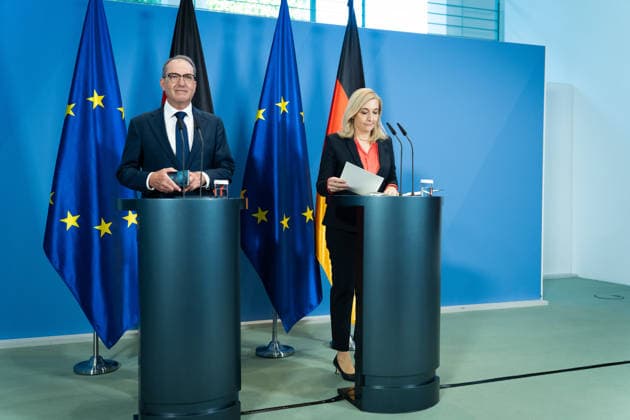 Nina Warken, Alexander Dobrindt, on the reform of intelligence service law; Berlin, Federal Chancellery, press conference; Federal Minister Nina Warken, Federal Minister of the Interior Alexander Dobrindt; Berlin, Berlin, GER