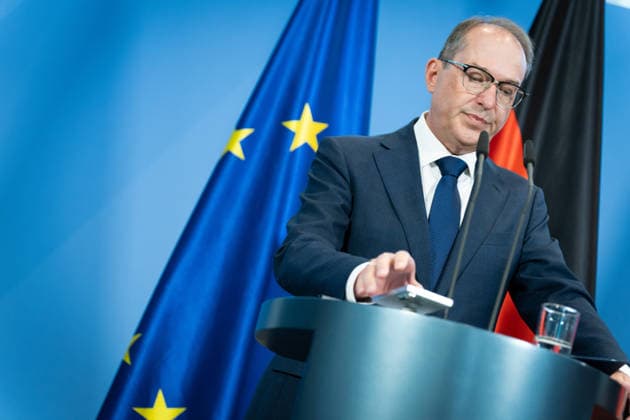 Alexander Dobrindt, on the reform of intelligence service legislation; Berlin, Federal Chancellery, press conference, Federal Minister of the Interior, Alexander Dobrindt; Berlin, Berlin, GER
