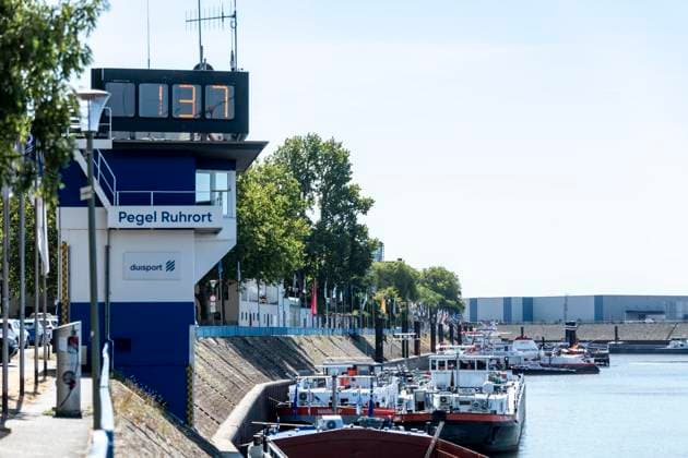 Ruhrort Water Level: Forecast 1.33 m; the previous all-time low is 1.53 m. August 12, 2026, Duisburg ** FOR EDITORIAL USE ONLY ** EDITORIAL USE ONLY ** p Ruhrort Water Level: Forecast at 1.33 m; the previous all-time low is 1.53. August 12, 2026, Duisburg, Germany, North Rhine-Westphalia (NRW), Duisburg. Copyright DanielxAttia Copyright: DanielxAttia doc874jxm755zqkhjqme1x ,EDITORIAL USE ONLY Copyright: DanielxAttia