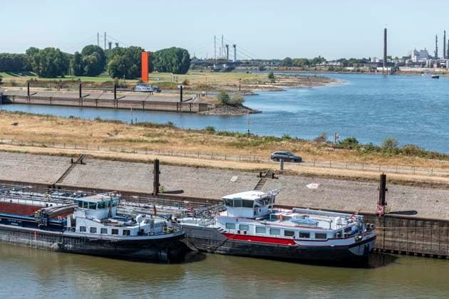 Ruhrort Water Level: Forecast 1.33 m; the previous all-time low is 1.53 m. August 12, 2026, Duisburg ** FOR EDITORIAL USE ONLY ** EDITORIAL USE ONLY ** p Ruhrort Water Level: Forecast at 1.33 m; the previous all-time low is 1.53. August 12, 2026, Duisburg, Germany, North Rhine-Westphalia (NRW), Duisburg. Copyright DanielxAttia Copyright: DanielxAttia doc874jxmf6wsztipe991i ,EDITORIAL USE ONLY Copyright: DanielxAttia
