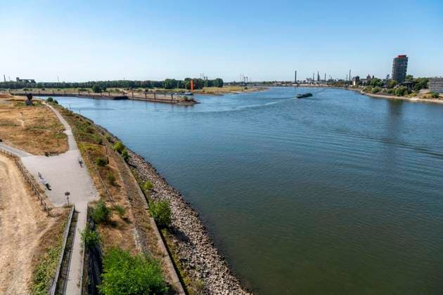 Ruhrort Water Level: Forecast 1.33 m; the previous all-time low is 1.53 m. August 12, 2026, Duisburg ** FOR EDITORIAL USE ONLY ** EDITORIAL USE ONLY ** p Ruhrort Water Level: Forecast at 1.33 m; the previous all-time low is 1.53. August 12, 2026, Duisburg, Germany, North Rhine-Westphalia (NRW), Duisburg. Copyright DanielxAttia Copyright: DanielxAttia doc874jxn37gjawzl8g96n ,EDITORIAL USE ONLY Copyright: DanielxAttia