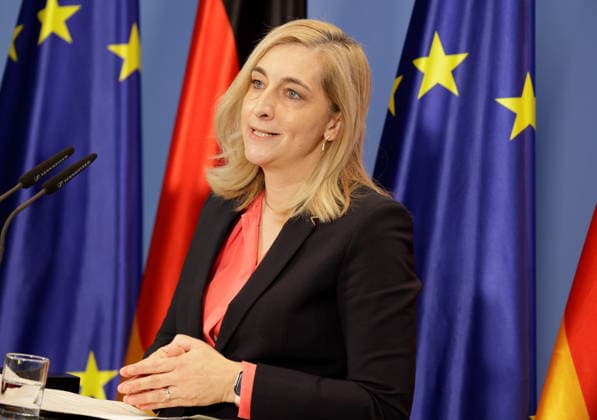 Federal Minister Nina Warken, Germany, Berlin, Federal Chancellery, Press Conference with Federal Minister Nina Warken and Federal Minister Alexander Dobrindt on the Reform of Intelligence Service Law