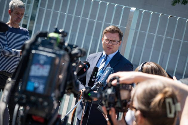 Federal Environment Minister Carsten Schneider makes a statement to the press following a cabinet meeting at the Federal Chancellery regarding the current heat wave in the summer of 2026. Statement by Federal Environment Minister Carsten Schneider in front of the Federal Chancellery, Berlin, Germany. Federal Chancellery