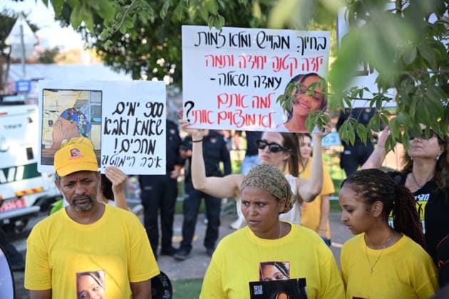 August 12, 2026, Tel Aviv, Israel: TEL AVIV, ISRAEL Ã¢â‚¬ AUGUST 12, 2026: Protesters gather outside the offices of the Israel Security Agency (Shin Bet) to mark 900 days since the abduction of Heymanot Kasau in Tel Aviv, Israel, August 12, 2026. Demonstrators call for answers from the authorities and renewed efforts in the ongoing search for Kasau, whose disappearance remains unresolved. Tel Aviv Israel  - ZUMAq101 20260812_zna_q101_143 Copyright: xPaulinaxPatimerx