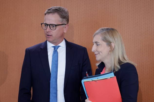 Dr. Carsten Linnemann, Federal Minister of Health; Nina Warken, Federal Minister for Special Tasks and Head of the Federal Chancellery; Germany, Berlin, Federal Chancellery; At its 55th meeting on August 12, 2026, the Federal Cabinet will address, among other things, the draft bill to introduce an early retirement pension