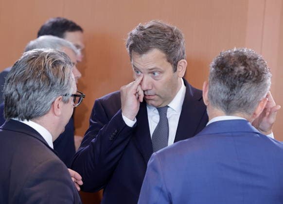 Lars Klingbeil (SPD), Federal Minister of Finance, Vice Chancellor, and SPD Federal Chairman, Germany, Berlin, Federal Chancellery. At its 55th meeting on August 12, 2026, the Federal Cabinet will address, among other matters, the draft bill to introduce an early retirement pension.