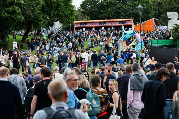 Oya 2026 Oslo 20260812 People at the Oya Festival: International stars and new Norwegian music in Toyenparken in Oslo Photo: Geir Olsen, NTB, Oslo, Norway UaUhgAcVsV8 EDITORIAL USE ONLY Ref ENTUaUhgAcVsV8 jpg  Copyright: xGeirxOlsenx xNTBx