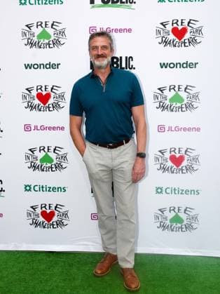 New York, NY, Aug. 11: Raúl Esparza at the opening night celebration of Free Shakespeare in the Park’s *The Winter’s Tale* on August 11, 2026. Credit: AdMedia USA  - ZUMAa123 20260812_zaa_a123_057 Copyright: xCamaraxPorterx