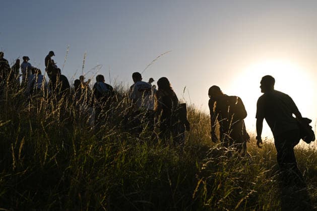 Hundreds Gather At Krakow s Historic Krakus Mound To Watch Solar Eclipse KRAKOW, POLAND - AUGUST 12: People gather on top of the Krakus Mound (Kopiec Krakusa) to watch a solar eclipse on August 12, 2026 in Krakow, Poland. Hundreds of residents and tourists ascended the historic prehistoric mound, which offers panoramic views of the city, equipped with protective eyewear and telescopes to witness the rare celestial event. Krakow Poland  Copyright: xArturxWidakx originalFilename: widak-hundreds260812_npH8B.jpg