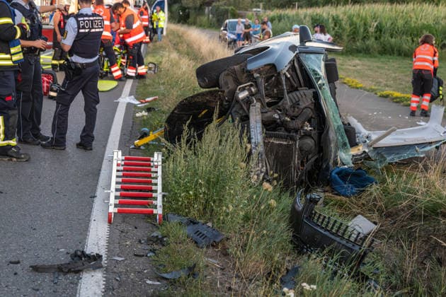 Altshausen: Serious Traffic Accident—Head-On Collision on the L 286 from Althausen toward Ostrach, Upper Swabia; Seriously Injured; Rescue Helicopter on the Scene. Serious Traffic Accident—Head-On Collision on the L 286 from Althausen toward Ostrach, Upper Swabwith seriously injured victims; rescue helicopter deployed; injured victims had to be extricated Copyright: xEibner-Pressefotox EP_EER
