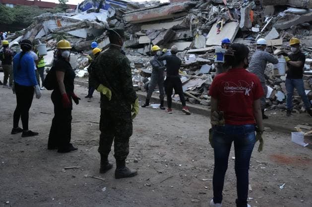 Earthquake Damage in Cali, Colombia CALI, COLOMBIA - AUGUST 12: Residents and Members of emergency response agencies, including the Fire Department, the Colombian Army, and the search for survivors among the rubble of collapsed structures, in Cali, Colombia on August 12, 2026. Juancho Torres Anadolu Cali Colombia. Editorial use only. Please get in touch for any other usage.  Copyright: x2026xAnadoluxJuanchoxTorresx