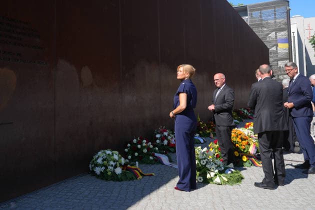 Commemoration of the 65th Anniversary of the Construction of the Berlin Wall: Bundestag President Julia Kloeckner, together with Kai Wegener and Prof. Dr. Axel Klausmeier, at the wreath-laying ceremony as part of the commemoration of the 65th anniversary of the construction of the Berlin Wall, Berlin, August 13, 2026, Berlin, Germany