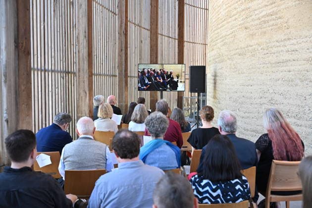 On the 65th anniversary of the construction of the Berlin Wall, a central memorial ceremony was held on Bernauer Strasse in Berlin-Mitte to honor the victims of Germany’s division. Photo Copyright: epd-bildx xChristianxDitsch DZ3_3586