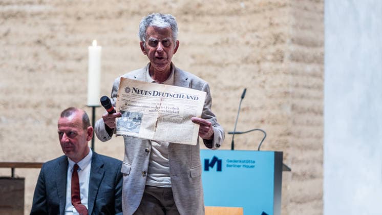 Jörg Hildebrandt, an eyewitness and the son of the last pastor of what was then the Church of Reconciliation on Bernaue
