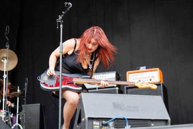 Lambrini Girls live at Oyafestivalen 2026 Oslo, Norway. 13th, August 2026. The English punk rock band Lambrini Girls performs a live concert during the Norwegian music festival Oyafestivalen 2026 in Oslo. Here bass player Selin Macieira-BoÅügelmez is seen live on stage. Norway, Oslo  Copyright: xGonzalesxPhoto KetilxMartinsenx