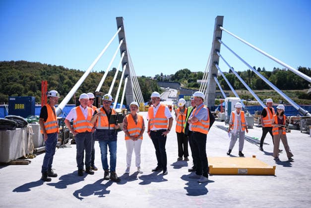 Horb, Freudenstadt District, August 13, 2026—Baden-Württemberg’s Minister of Transportation, Nicole Razavi (CDU), visits the construction site of the Neckar Valley B