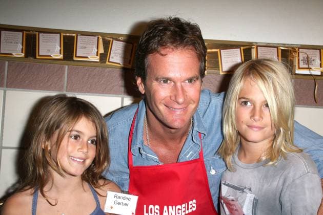 LA Mission and Anne Douglas Center s Thanksgiving Meal For The Homeless November 27, 2008 - Los Angeles, California, U.S. - 26 November 2008 - Los Angeles, California - Kaia Gerber, Rande Gerber and Presley Gerber. LA Mission and Anne Douglas Center s Thanksgiving Meal For The Homeless held at The Los Angeles Mission. Photo Credit: Kevan Brooks AdMedia Copyright: xKevanxBrooksx