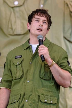 August 13, 2026, Williamscot, Oxfordshire, United Kingdom: British stand up comedian and compere Matt Bragg performs live on stage at Fairport s Cropredy Convention. Matt Bragg is the son of television warm up act Bobby Bragg, He has supported comedians Ricky Gervais, Harry Hill, Lloyd Griffith, Jason Manford and John Bishop. He was runner up in Leicester Mercury™s Comedian of The Year 2020. He is based in the midlands. Williamscot United Kingdom - ZUMAs197 20260813_aaa_s197_189 Copyright: xDawnxFletcher-Parkx