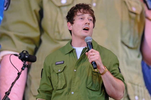August 13, 2026, Williamscot, Oxfordshire, United Kingdom: British stand up comedian and compere Matt Bragg performs live on stage at Fairport s Cropredy Convention. Matt Bragg is the son of television warm up act Bobby Bragg, He has supported comedians Ricky Gervais, Harry Hill, Lloyd Griffith, Jason Manford and John Bishop. He was runner up in Leicester Mercury™s Comedian of The Year 2020. He is based in the midlands. Williamscot United Kingdom - ZUMAs197 20260813_aaa_s197_192 Copyright: xDawnxFletcher-Parkx