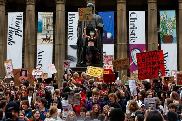 Students Protest Against One Nation in Melbourne, Australia – 13 Aug 2026 (EDITORS NOTE: Image contains profanity) A Protester shouts slogans during the rally. Thousands of university and high school students marched through Melbourne’s CBD as part of a nationwide student protest against Pauline Hanson and One Nation. Organisers said the action was aimed at opposing the party’s policies and political views and raising concerns about the growing support for One Nation. The protest comes as One Nation campaigns in Victoria ahead of the 2026 Victorian state election, with Hanson leading the party’s campaign. Melbourne Australia Copyright: xYexMyoxKhantx xSOPAxImagesx Ye-Myo-Khant-1441828